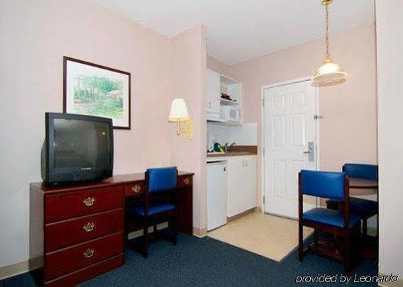 Suburban Studios Near University Of North Carolina-Charlotte Eksteriør billede